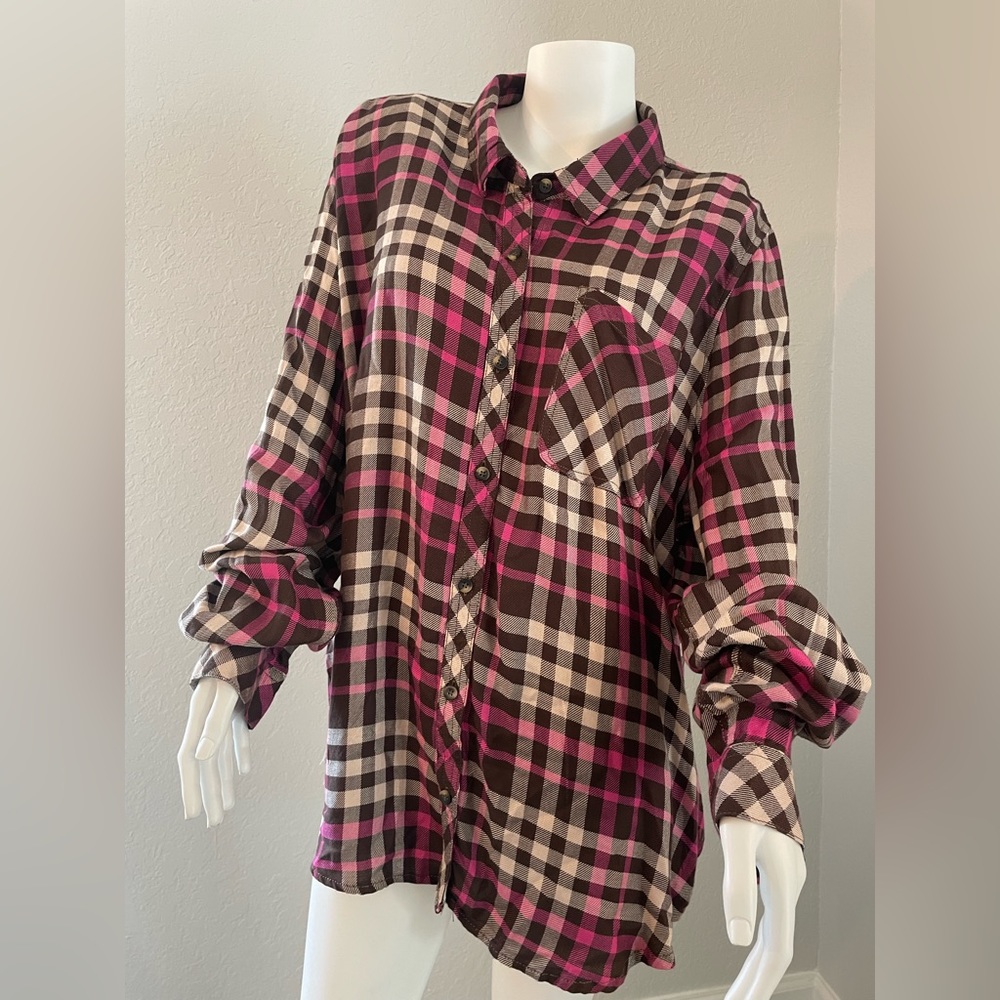 Casa Cabana plaid button up